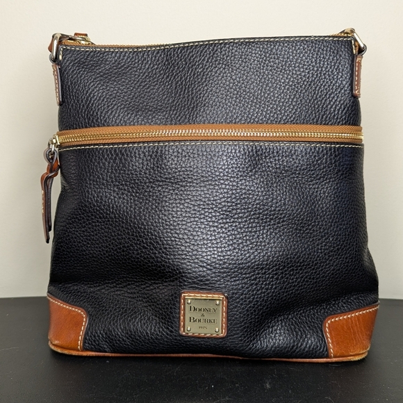 Dooney & Bourke Pebble Grain Black Leather Crossbody Purse Handbag Large - Picture 3 of 10